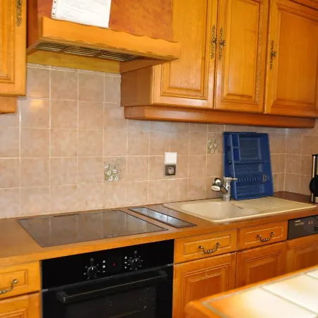 Appartamento Spacieux Près Du Centre Du Village De Avec Terrasse - Fr-1-693-22