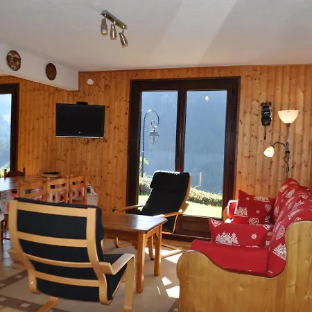 Spacieux Près Du Centre Du Village De Avec Terrasse - Fr-1-693-22 Appartamento Châtel